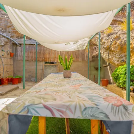 Buda Terra Santa Cruz de Tenerife